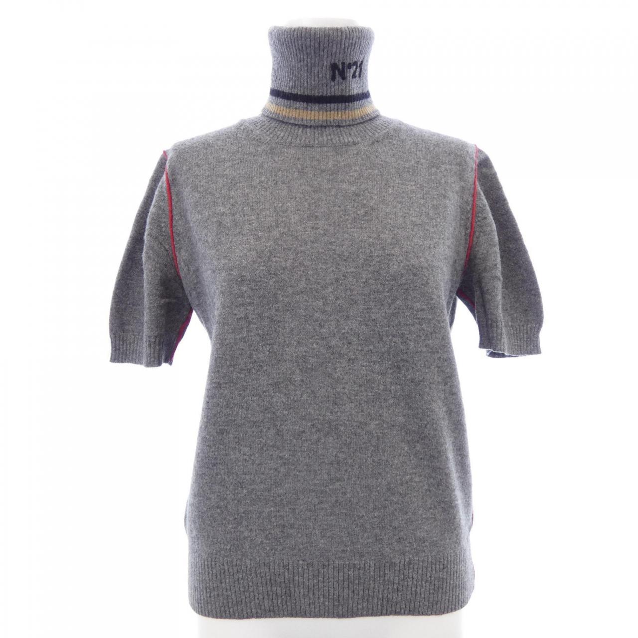 ヌメロヴェントゥーノ N°21 ニット