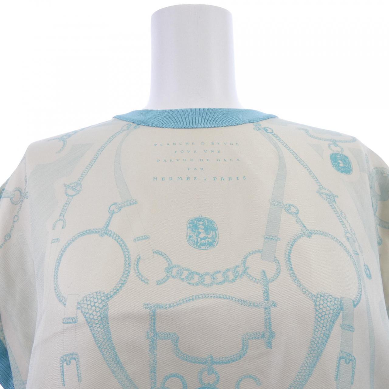 エルメス HERMES トップス