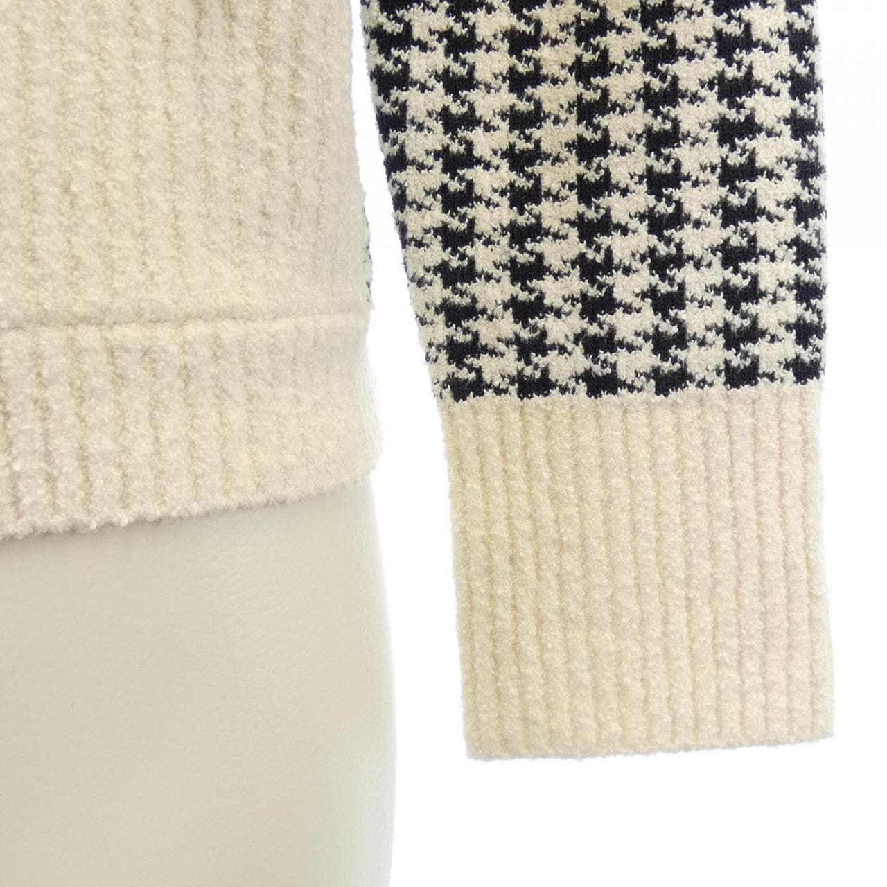 クリスチャンディオール CHRISTIAN DIOR ディオールトライバル　DIOR　TRIBALES 354W05AM324 カーディガン