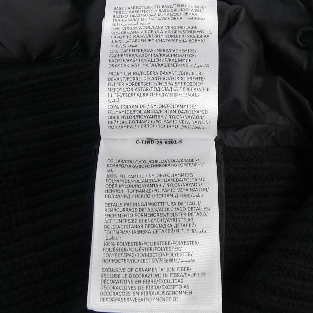 【新品】モンクレール MONCLER K20939B00028 ダウンジャケット