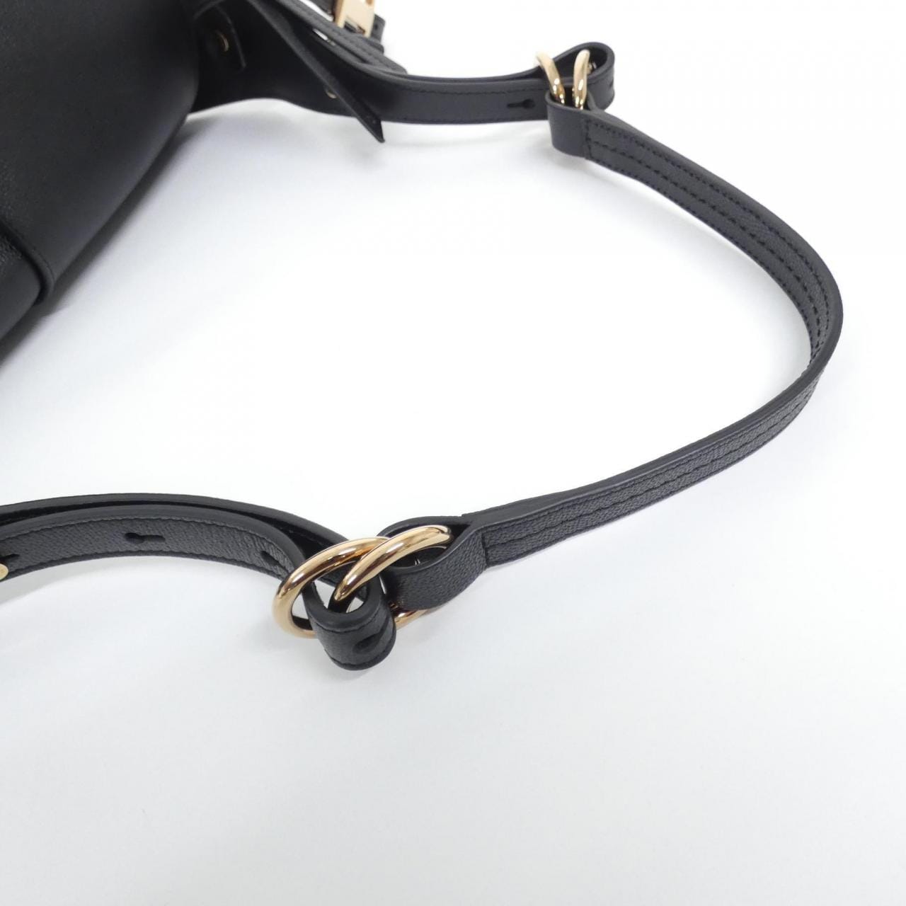 トッズ T TIMELESS XBWTSBY02Z0QMKB999 ショルダーバッグ