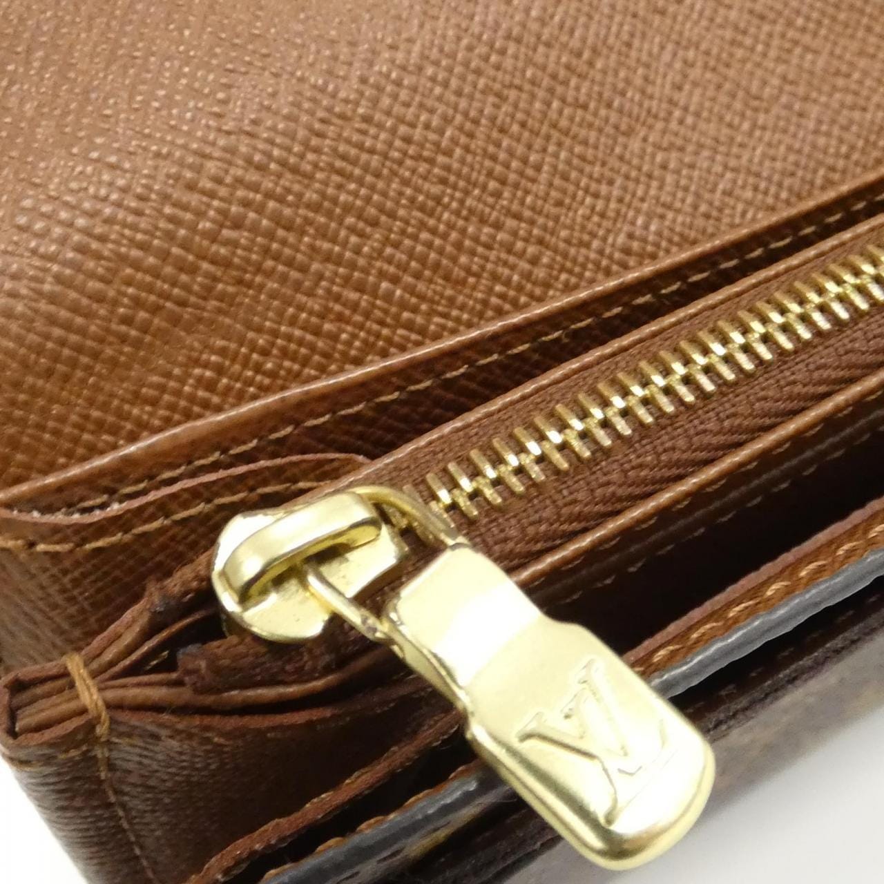 ルイヴィトン モノグラム ポルトフォイユ サラ M60531 財布