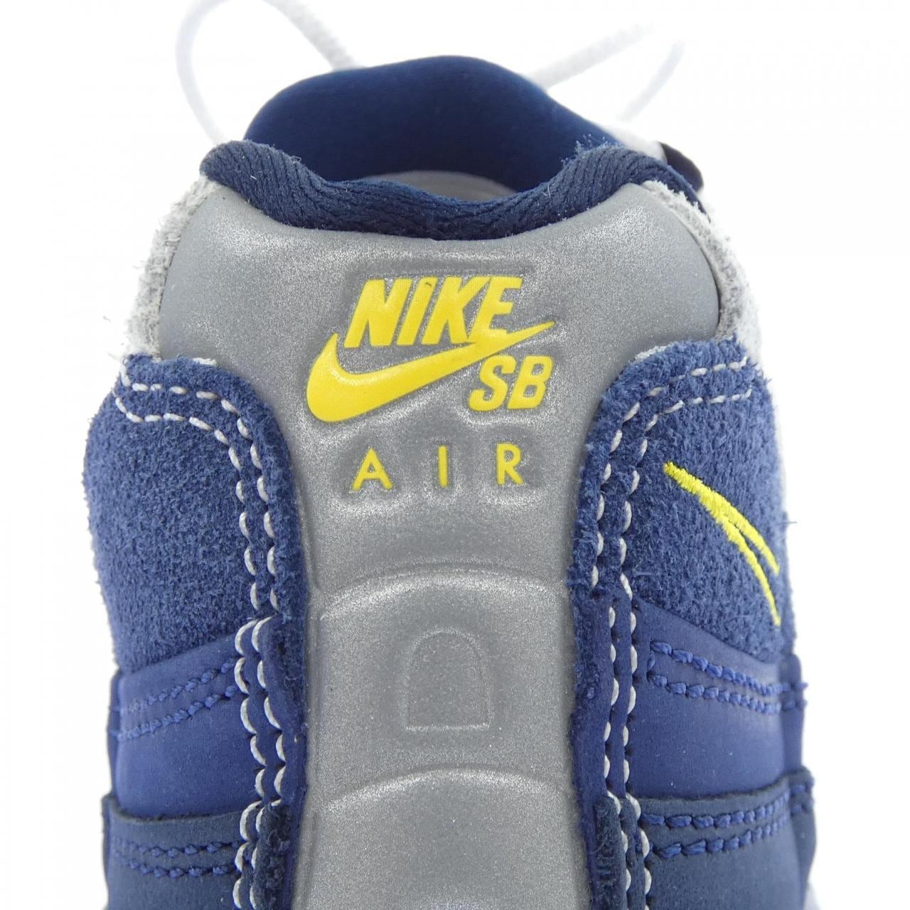 ナイキ NIKE HQ8492-400 スニーカー