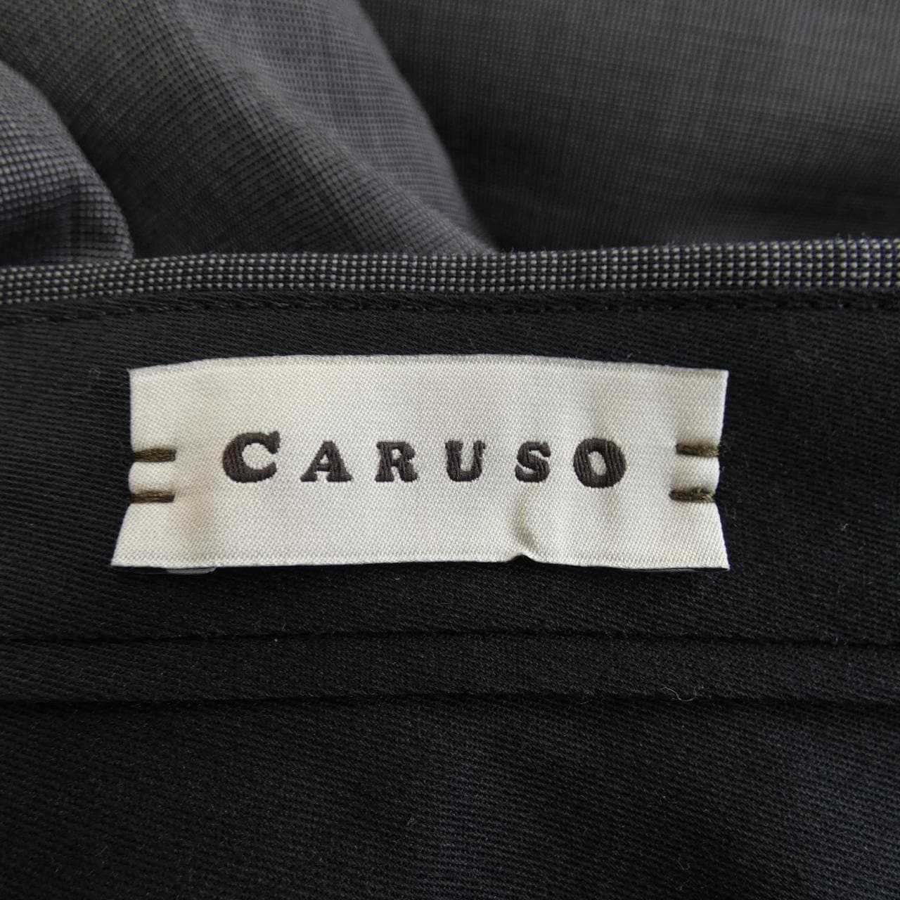 カルーゾ CARUSO スーツ