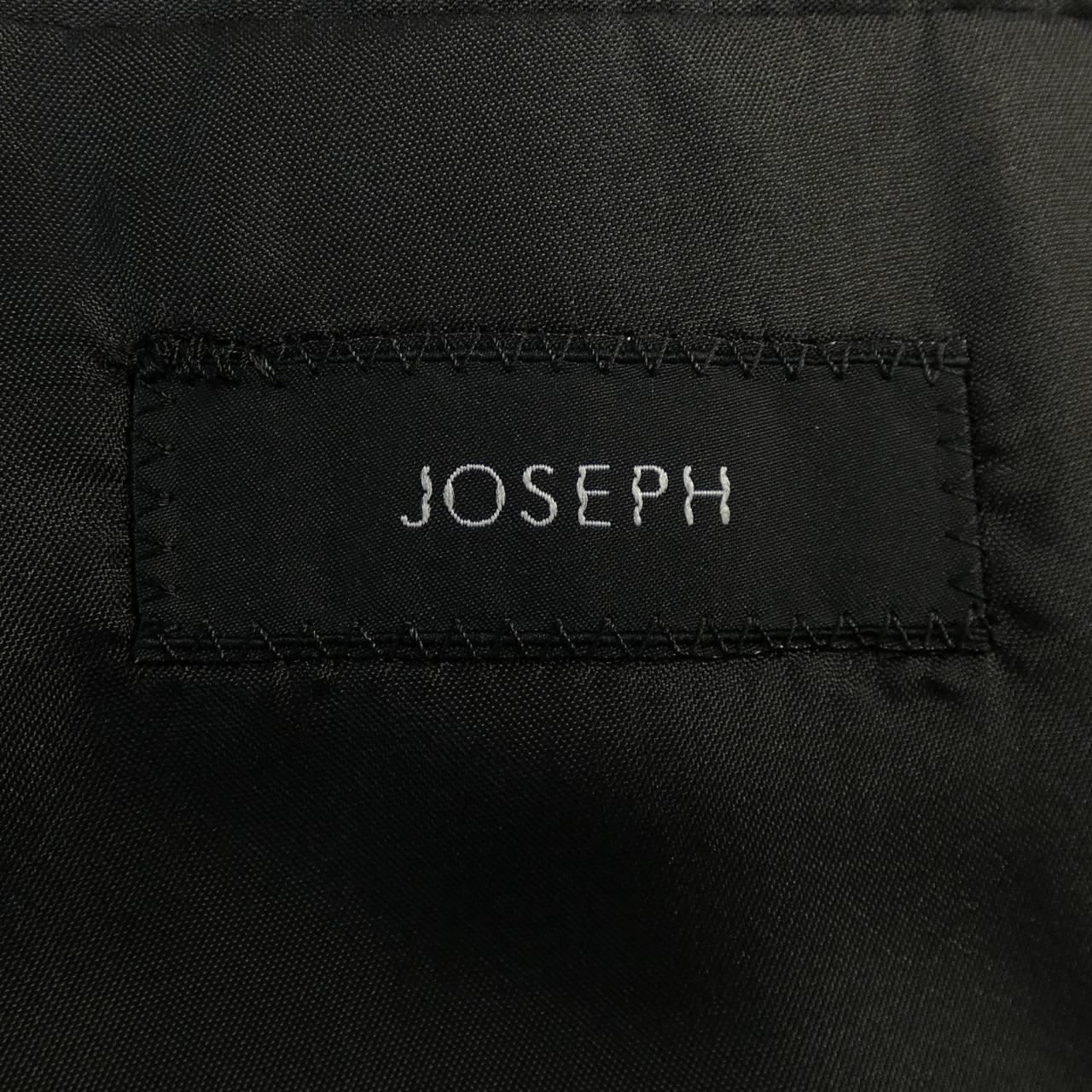 Joseph JOSEPH suit