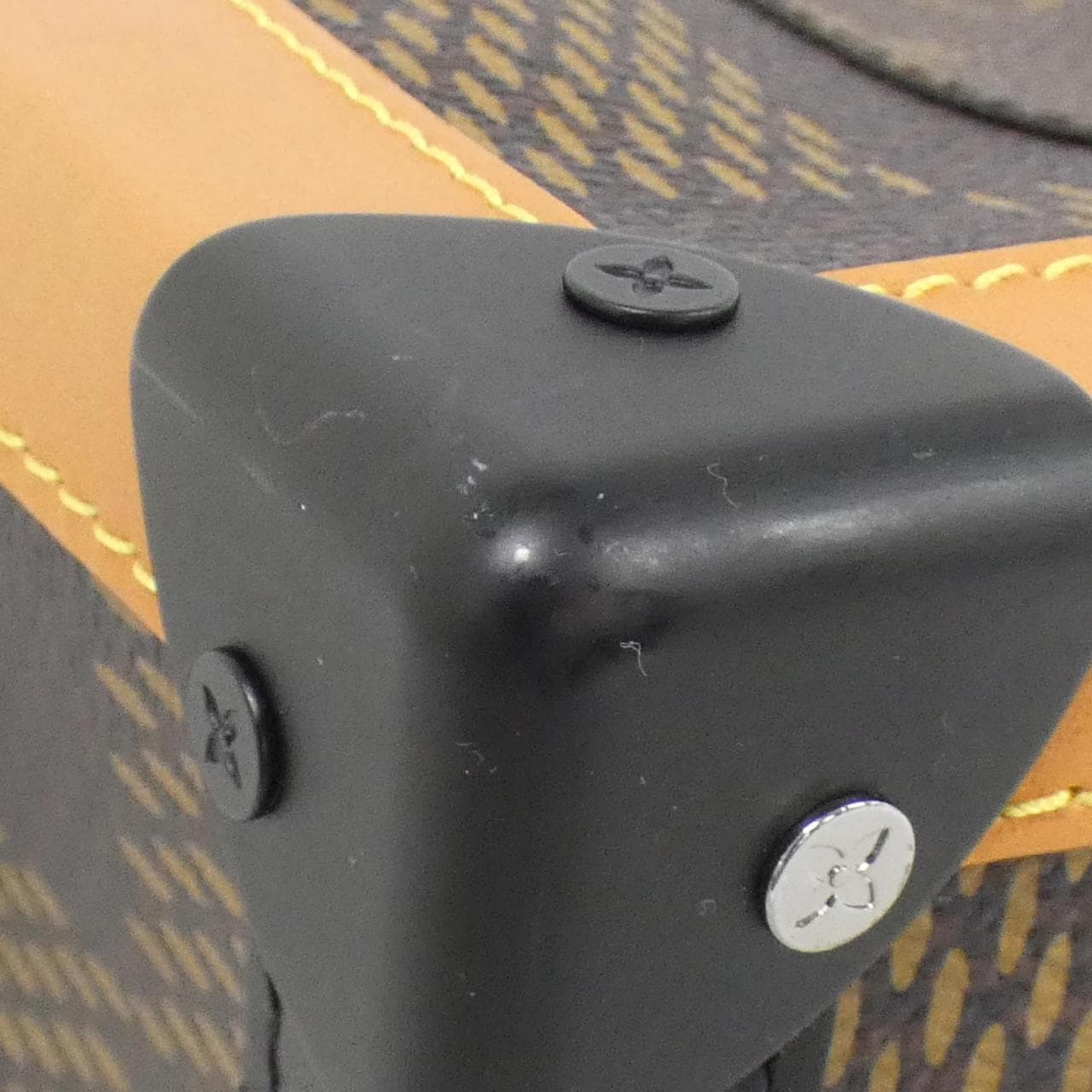 ルイヴィトン ダミエ ジャイアント(LVスクエアード) ソフトトランク N40381 ショルダーバッグ