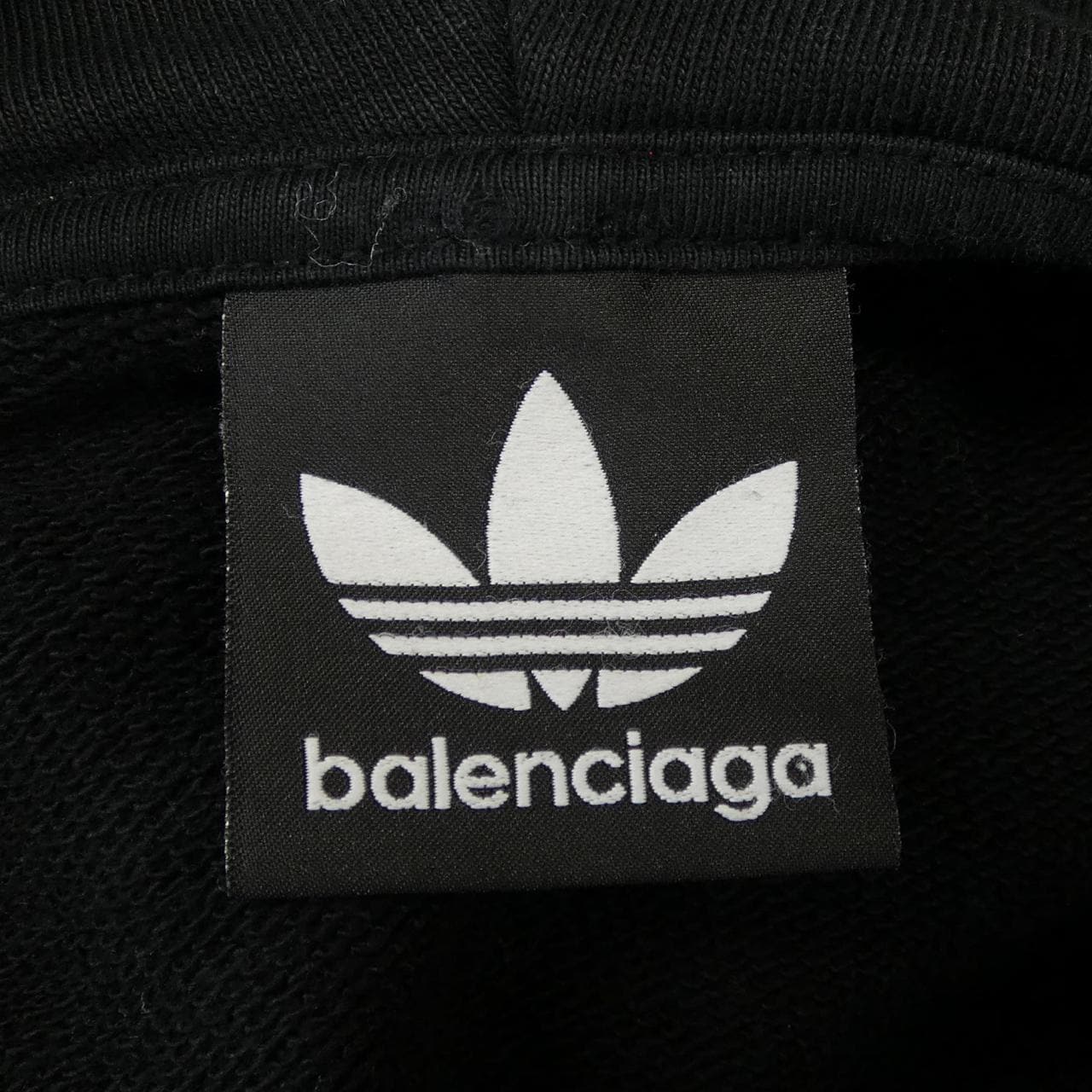 バレンシアガ BALENCIAGA ADIDAS 724568 TNVP9 パーカー