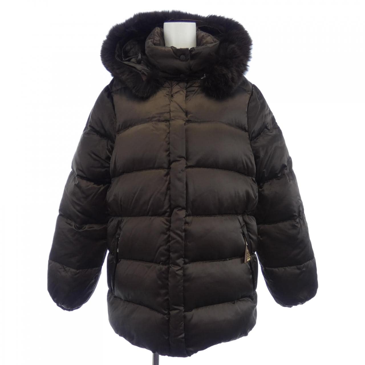 モンクレール MONCLER ダウンジャケット