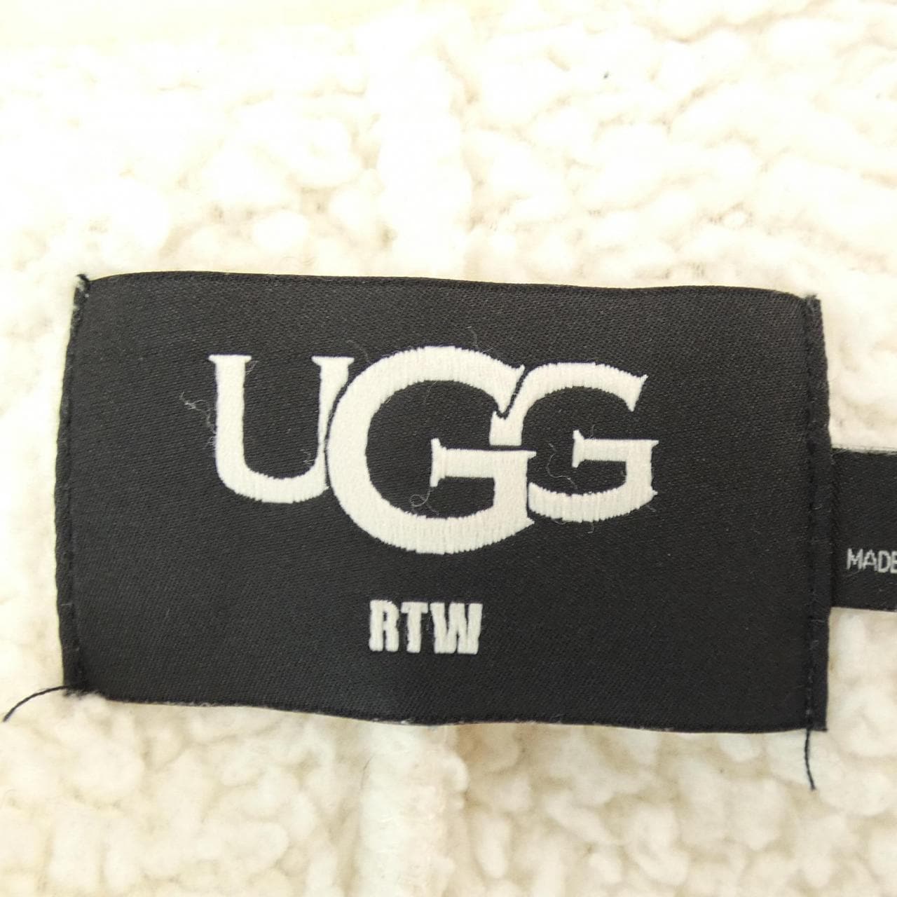 アグ UGG ブルゾン
