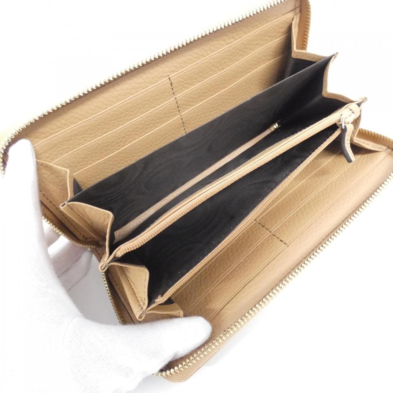 グッチ 598187 A7M0G 財布