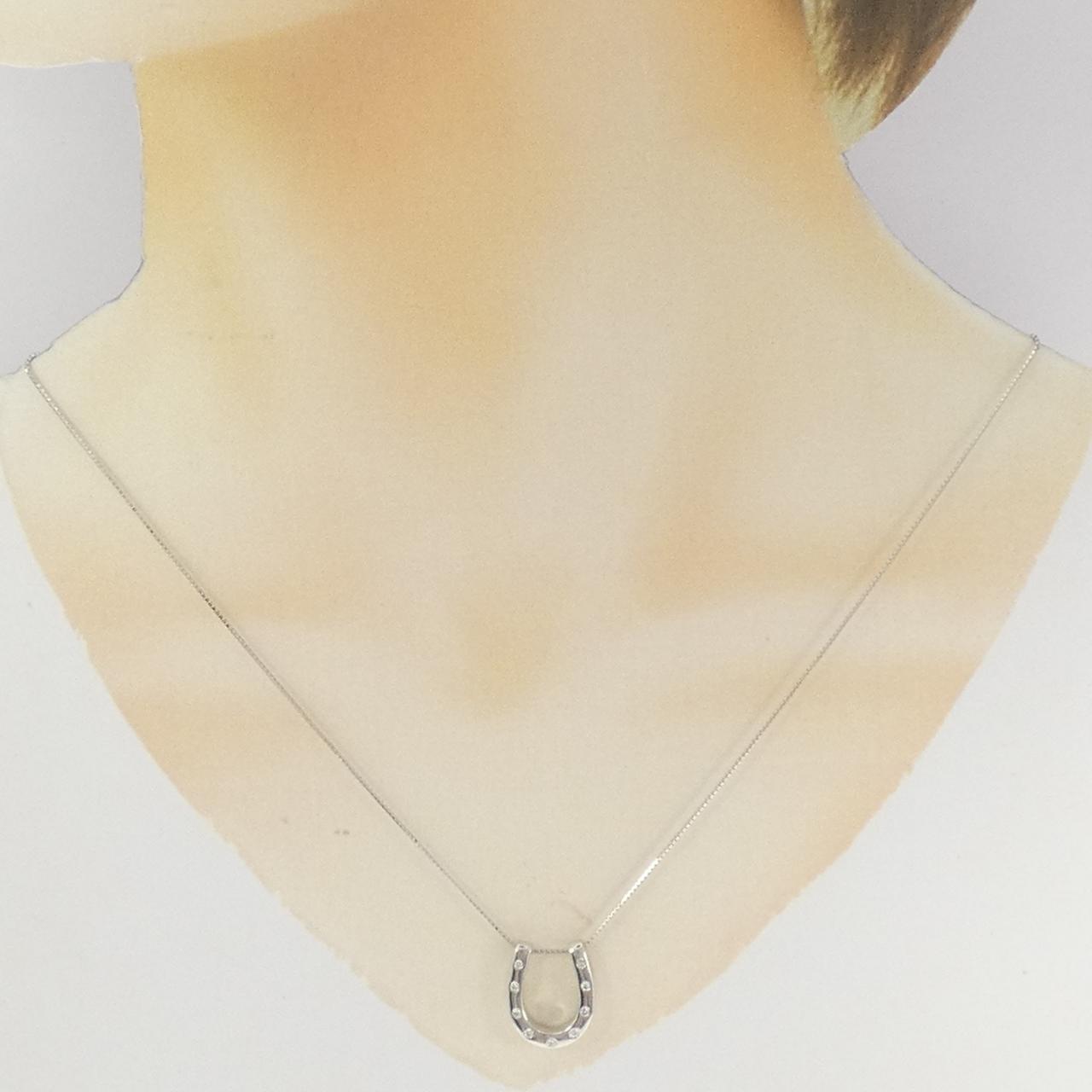 K18WG  ホースシュー ダイヤモンド ネックレス 0.09CT