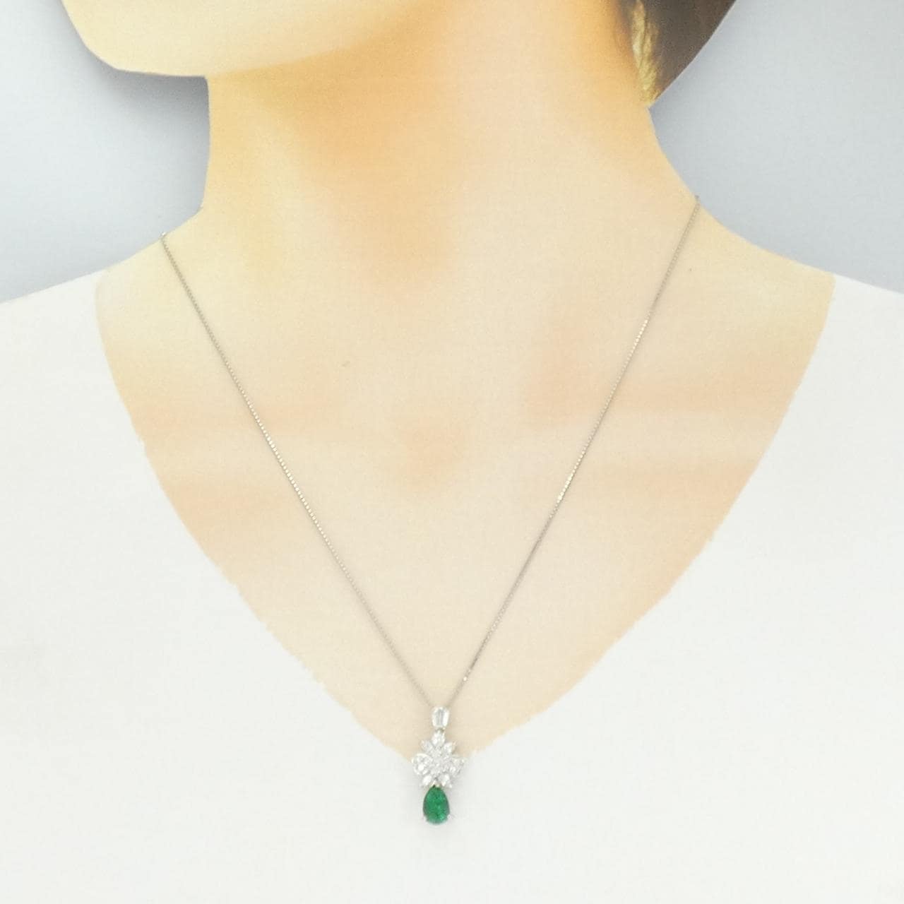 PT900/PT850 エメラルド ネックレス 1.13CT