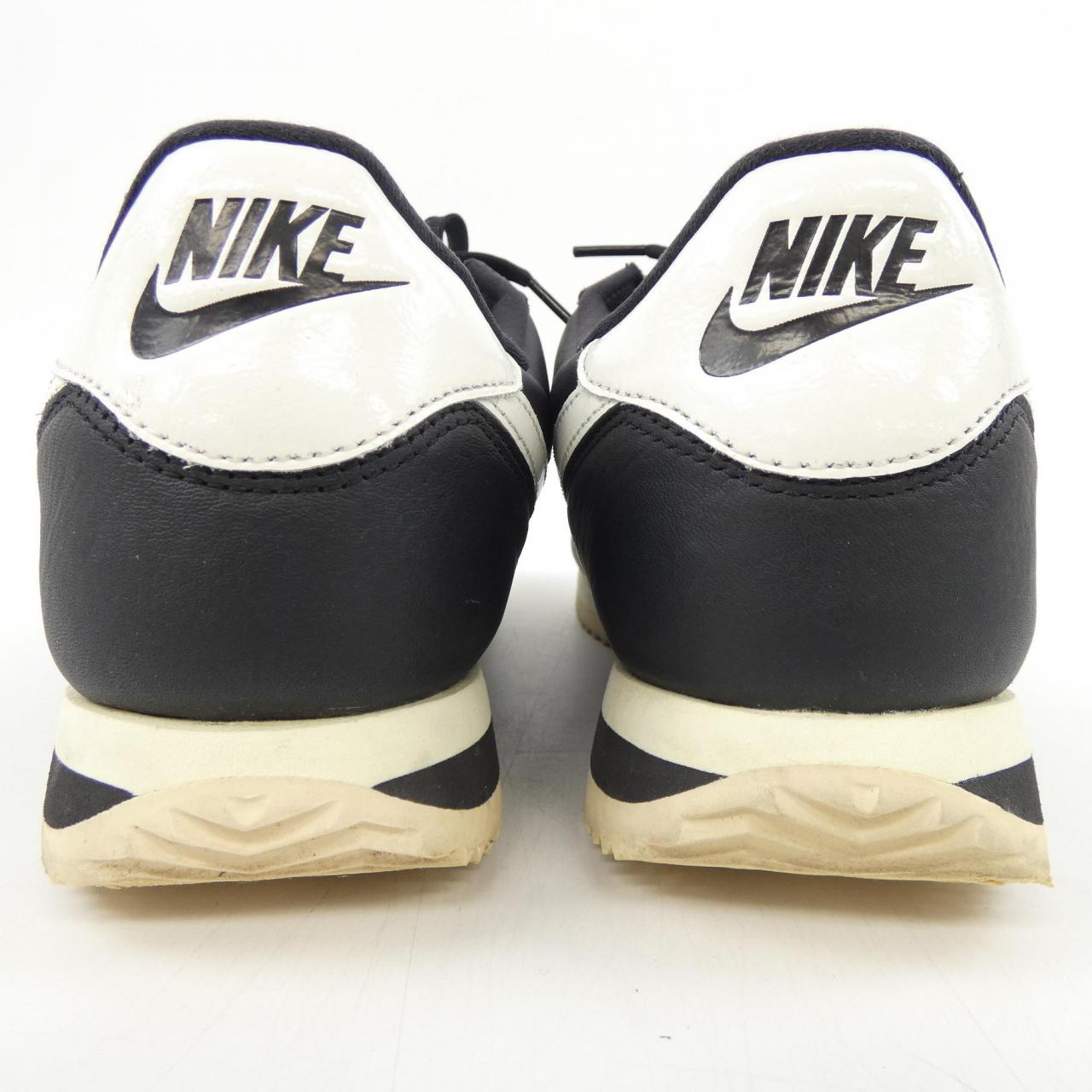 ナイキ NIKE FB6877-001 スニーカー