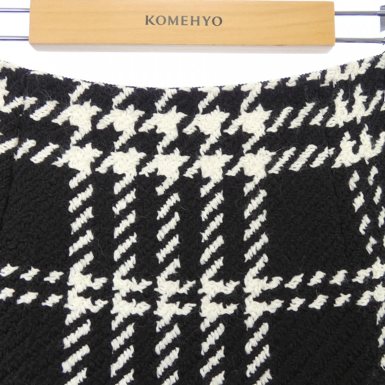 ポールカ PAULE KA スカート