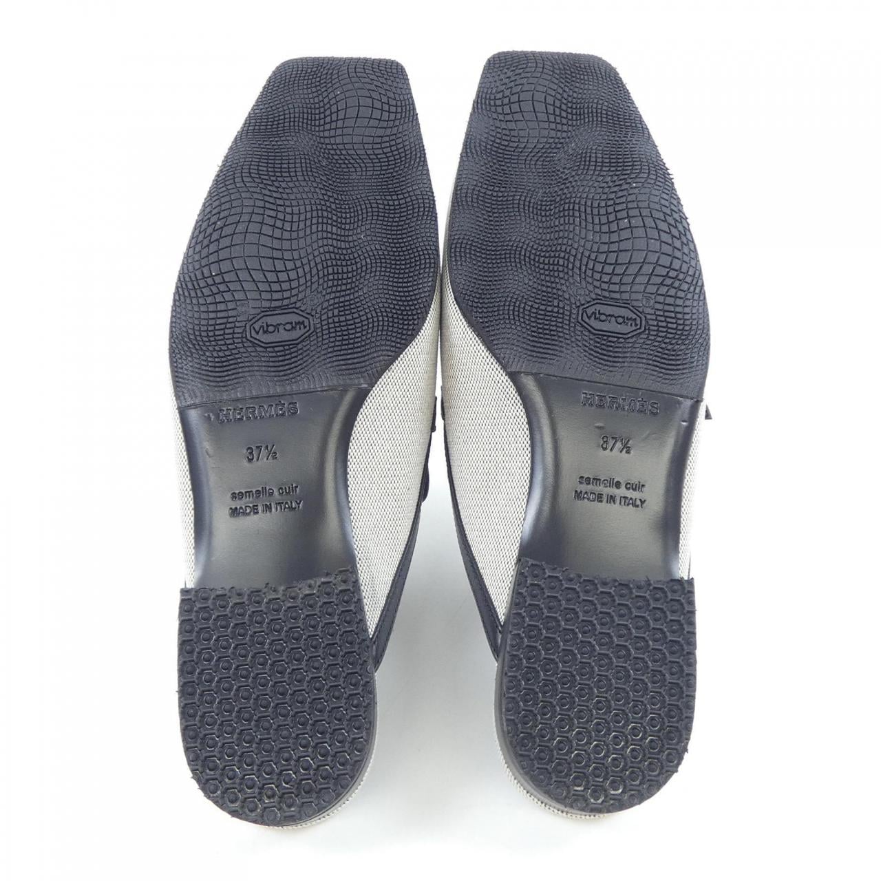 エルメス HERMES グルーピー GROUPIE パリバックル 231052Z サンダル