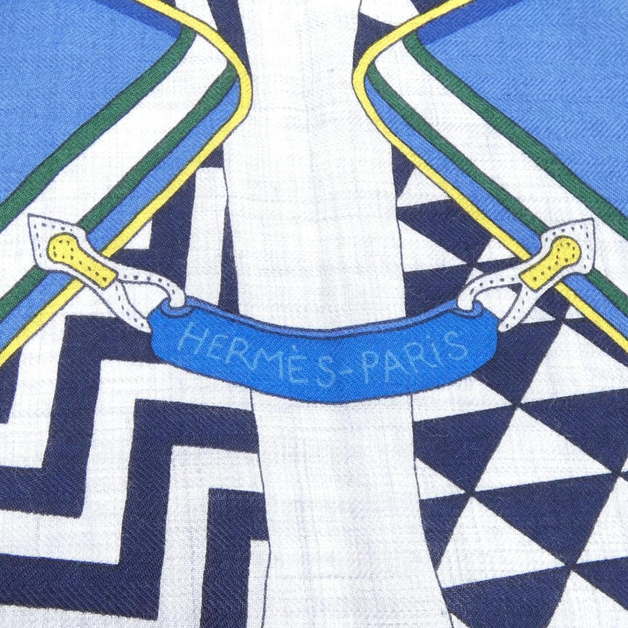 エルメス HERMES BOUQUETS SELLIER H362842S トライアングルジェアン ショール