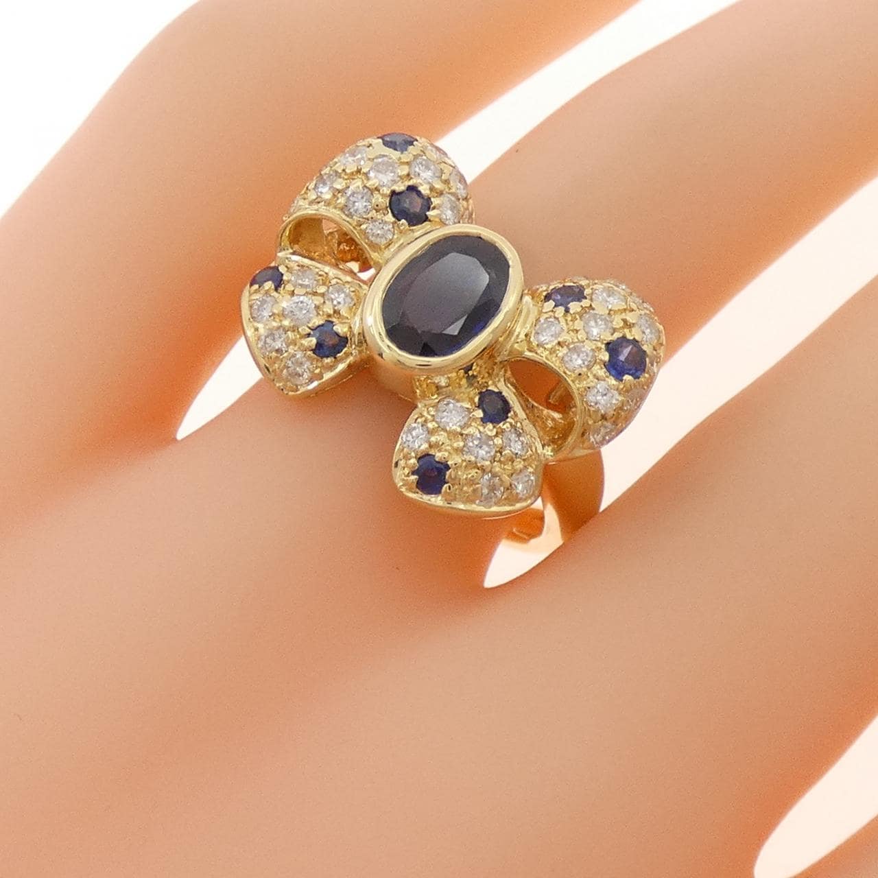 750YG リボン サファイヤ リング 1.17CT