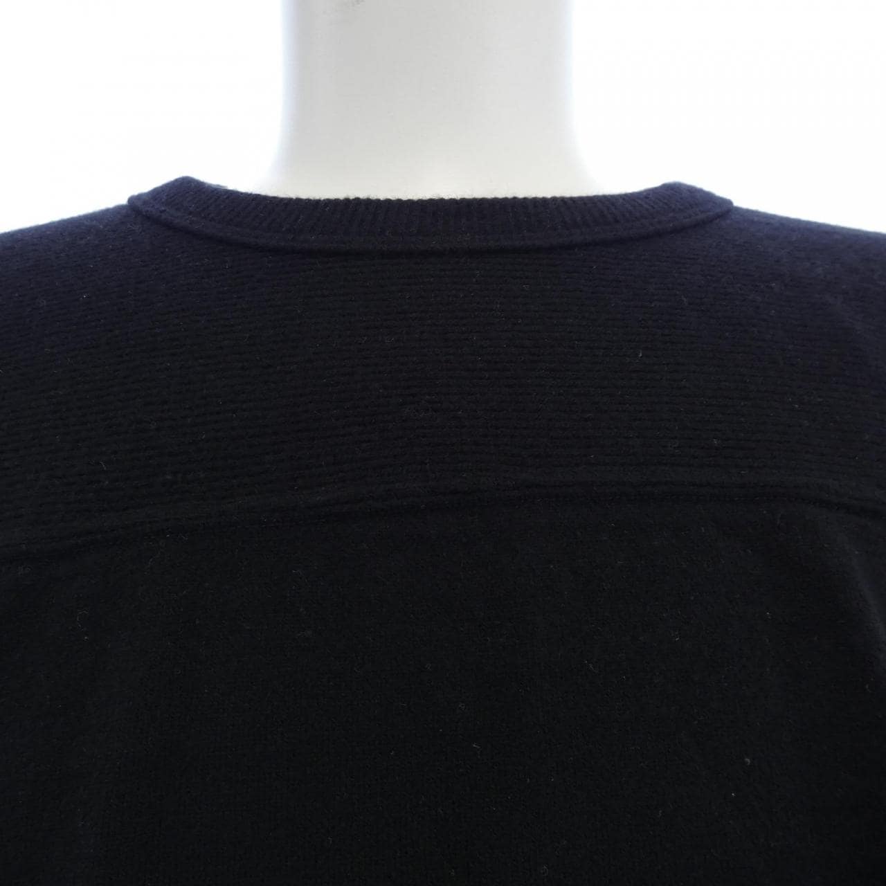 コモリ COMOLI トップス