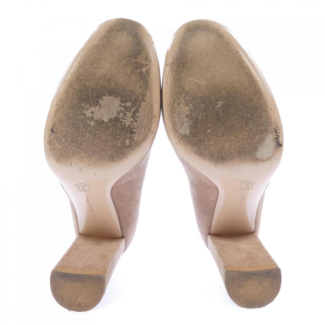 ジャンヴィトロッシ GIANVITO ROSSI パンプス