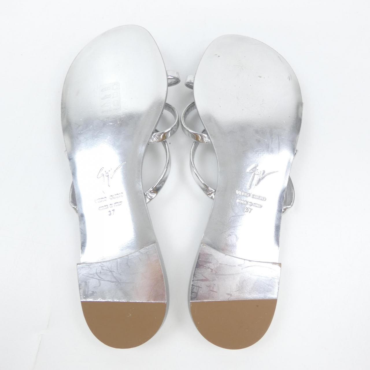 朱塞佩·薩諾第 (GIUSEPPE ZANOTTI) 涼鞋