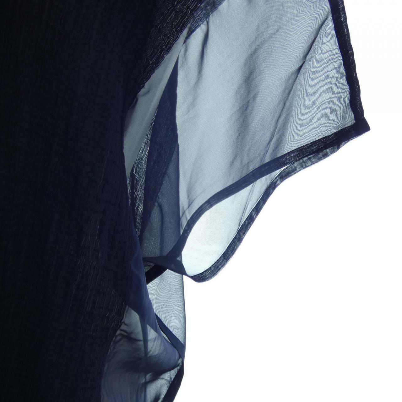 ミーイッセイミヤケ me ISSEY MIYAKE トップス