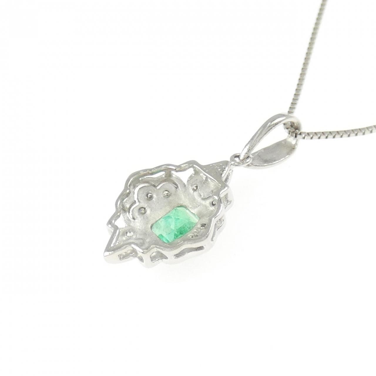PT900/PT850 エメラルド ネックレス 0.43CT