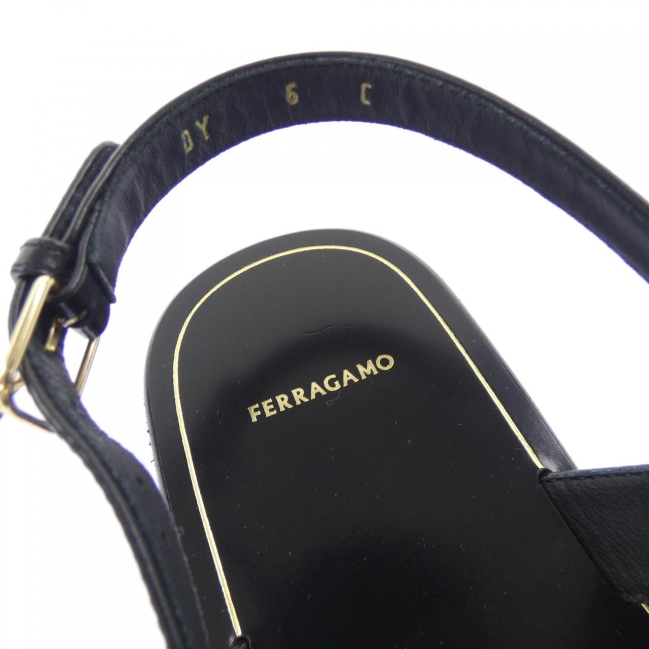 フェラガモ FERRAGAMO サンダル