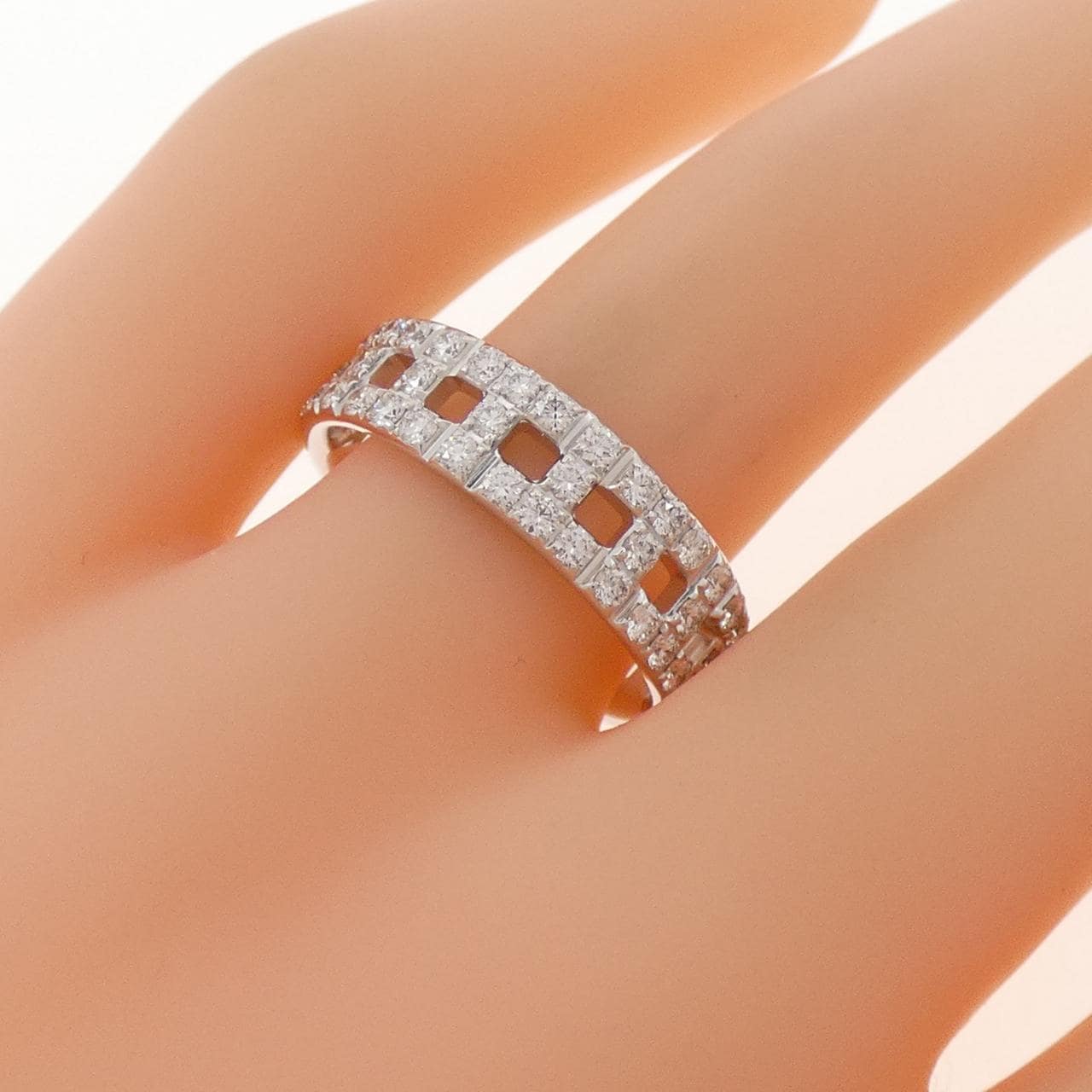 ティファニー Tトゥルー ワイド リング 0.99CT