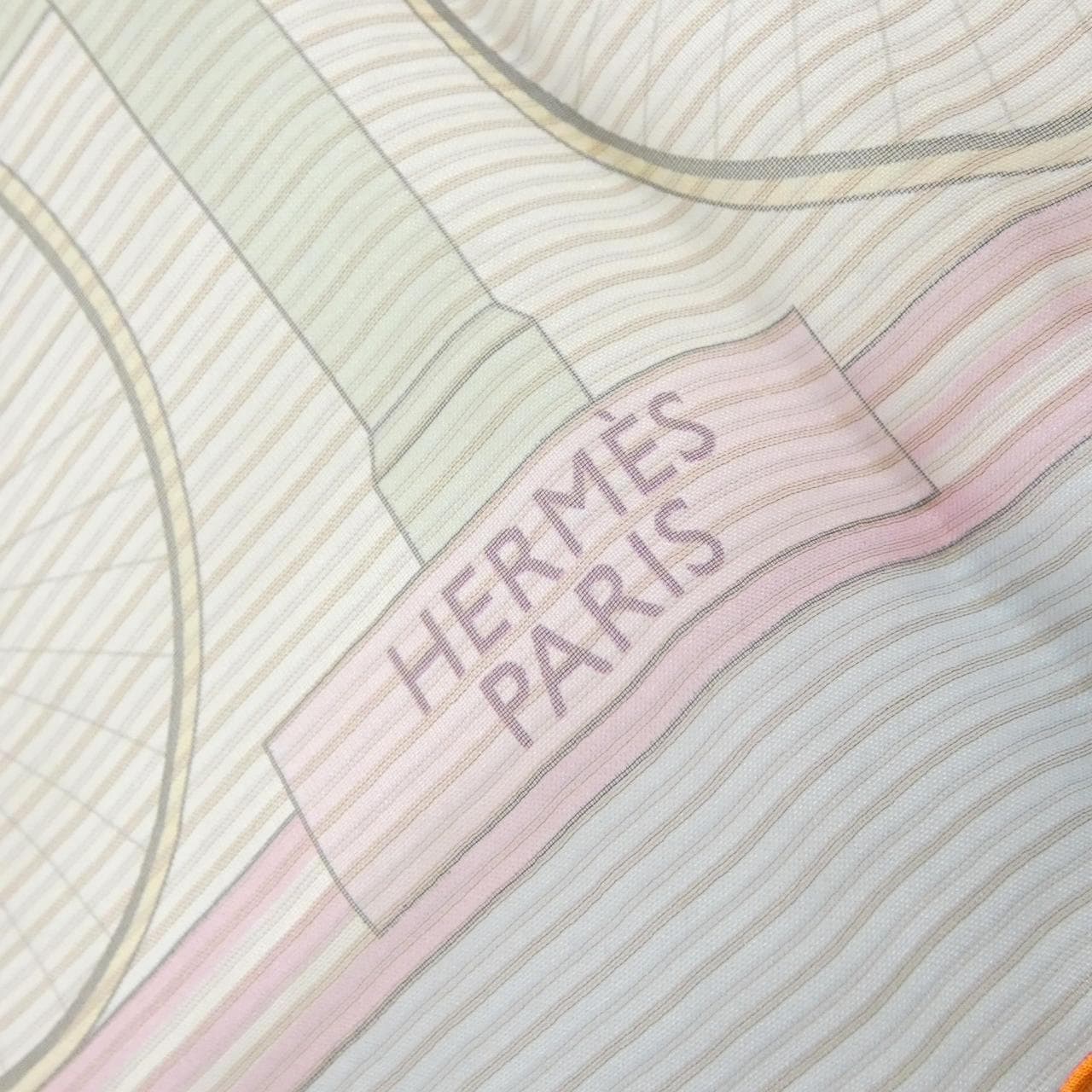 エルメス カレ スカーフ