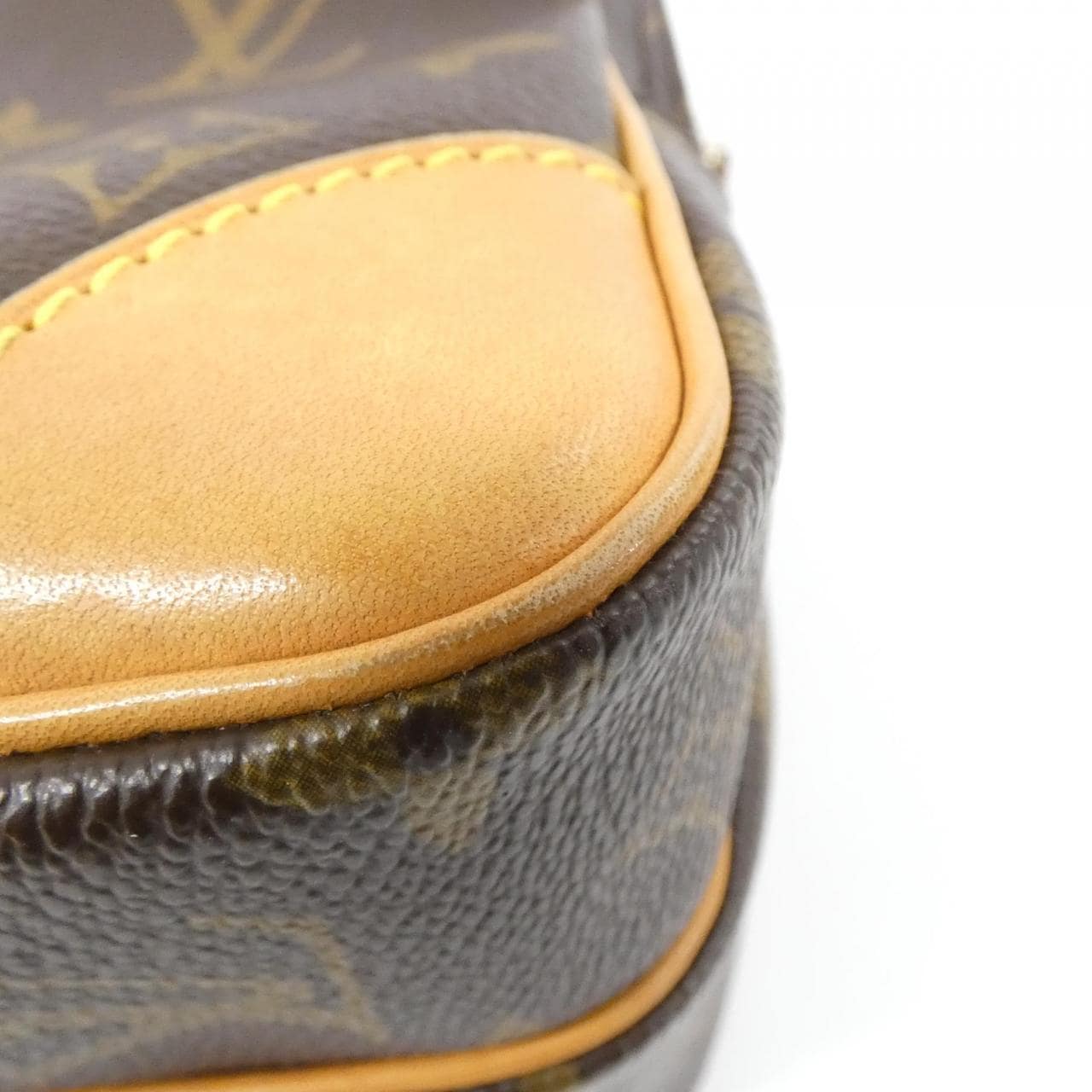 ルイヴィトン モノグラム アマゾン M45236 ショルダーバッグ