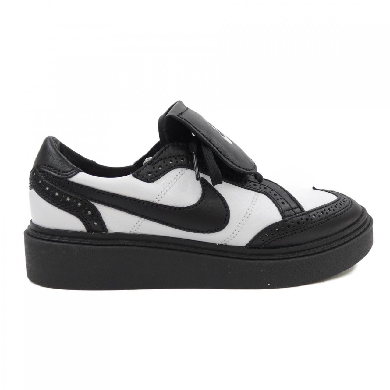 ナイキ NIKE スニーカー