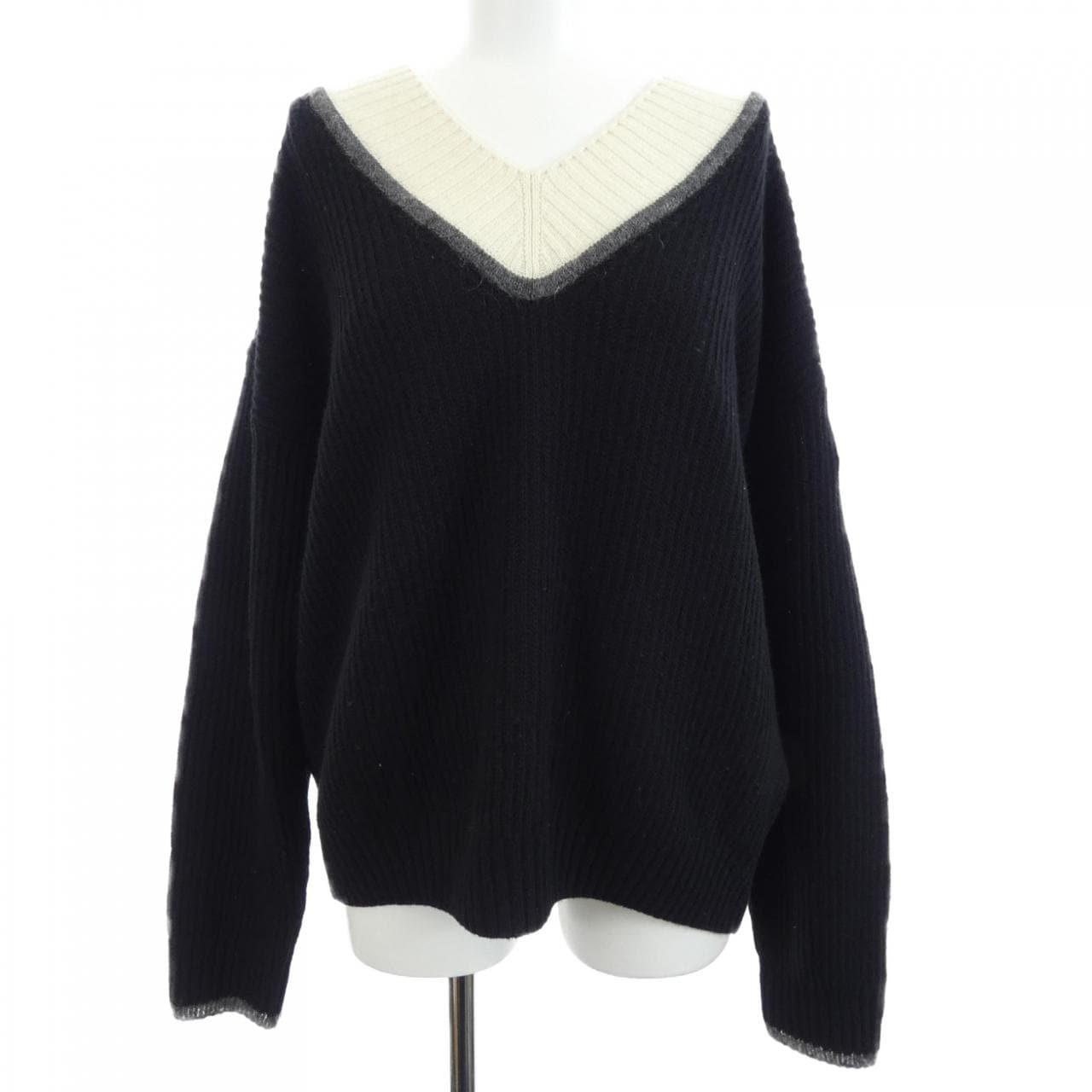 モンクレール MONCLER 20939D00001 ニット