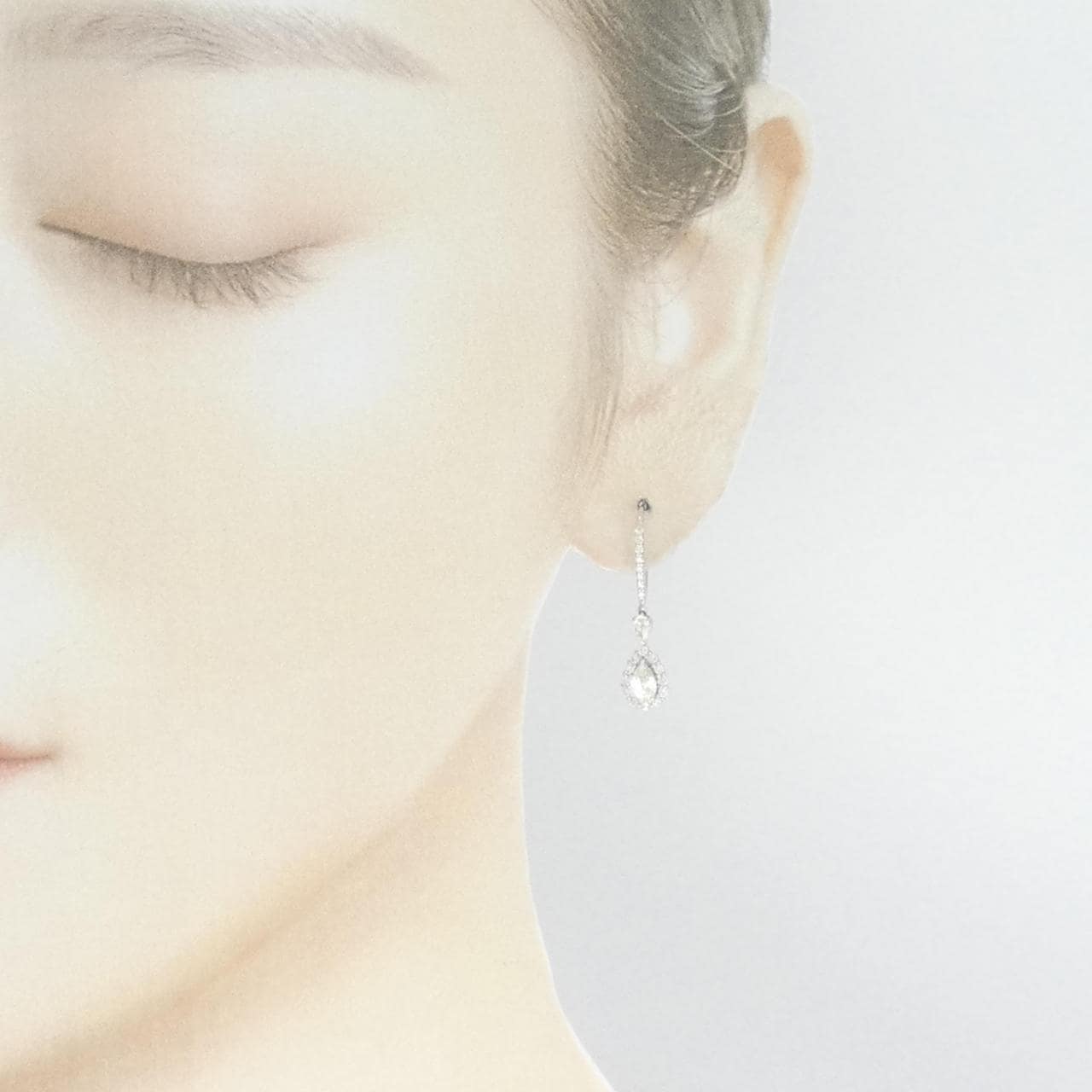 [BRAND NEW] PT950 Diamond Earrings 1.10CT