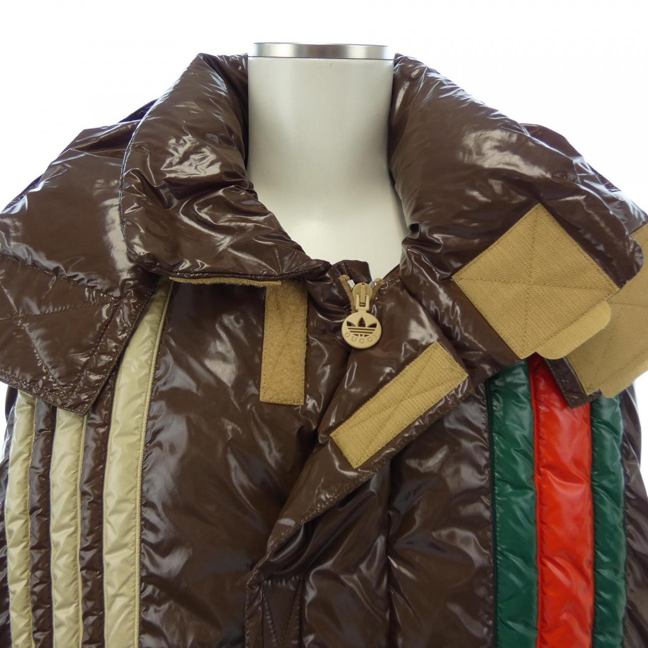 グッチ GUCCI ADIDAS 713715 ZAHET ダウンベスト
