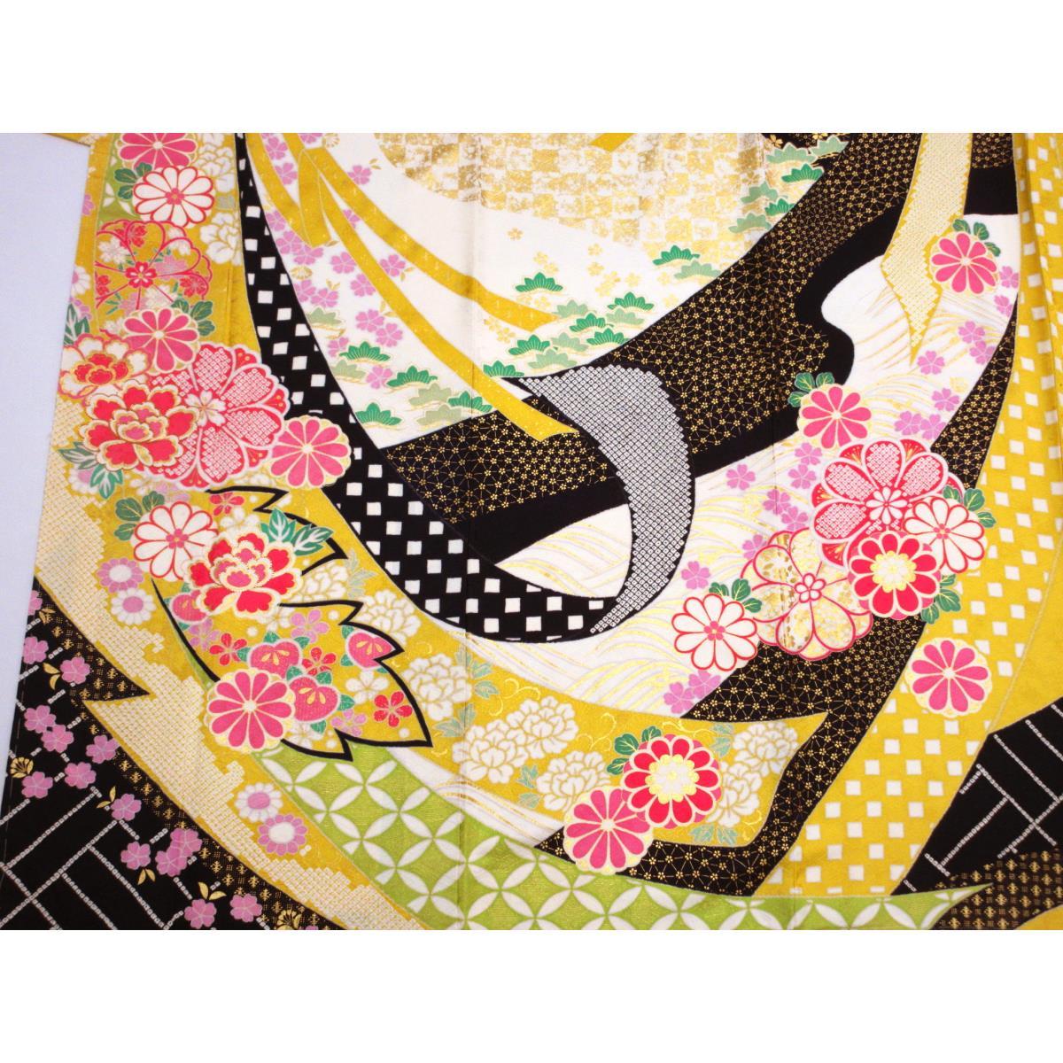 【新品】振袖　滝泰　友禅金彩加工　刺繍入り