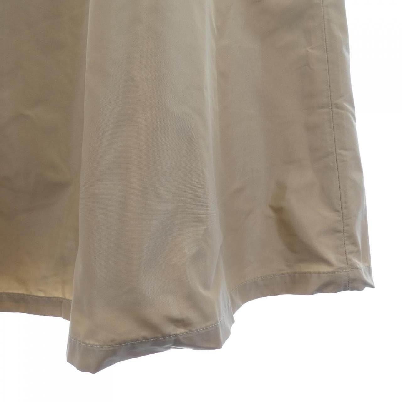 スーパービューティー SUPER BEAUTY スカート