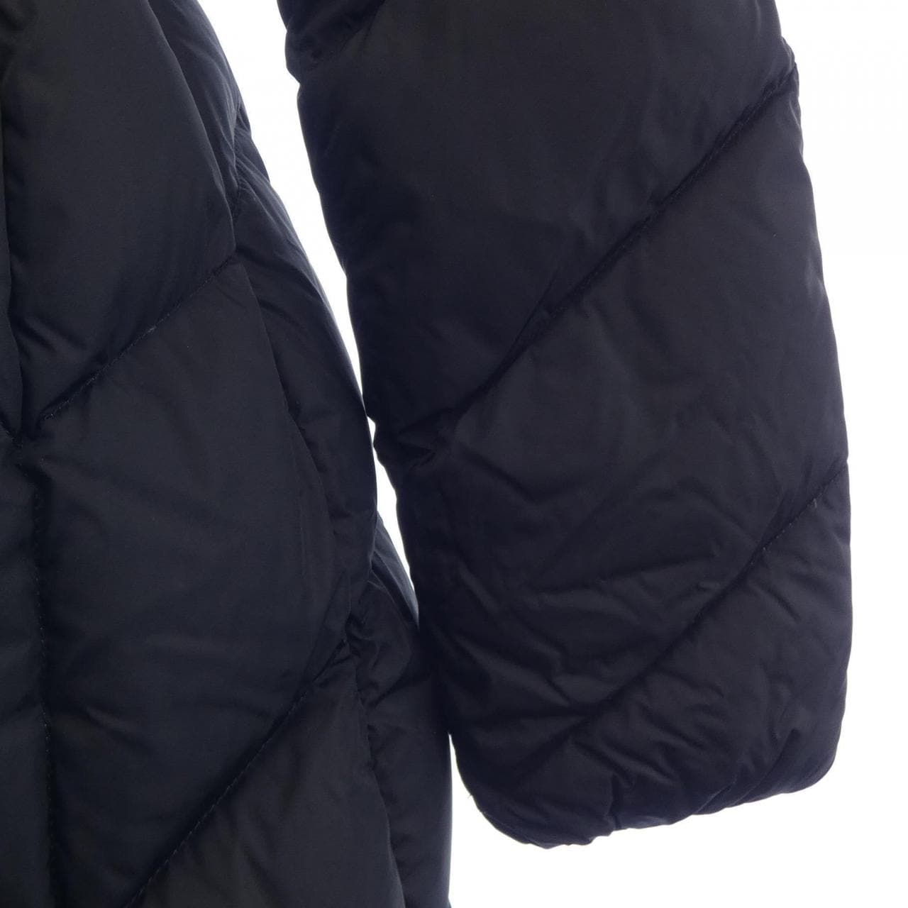 モンクレール MONCLER GENISSIAT ダウンコート