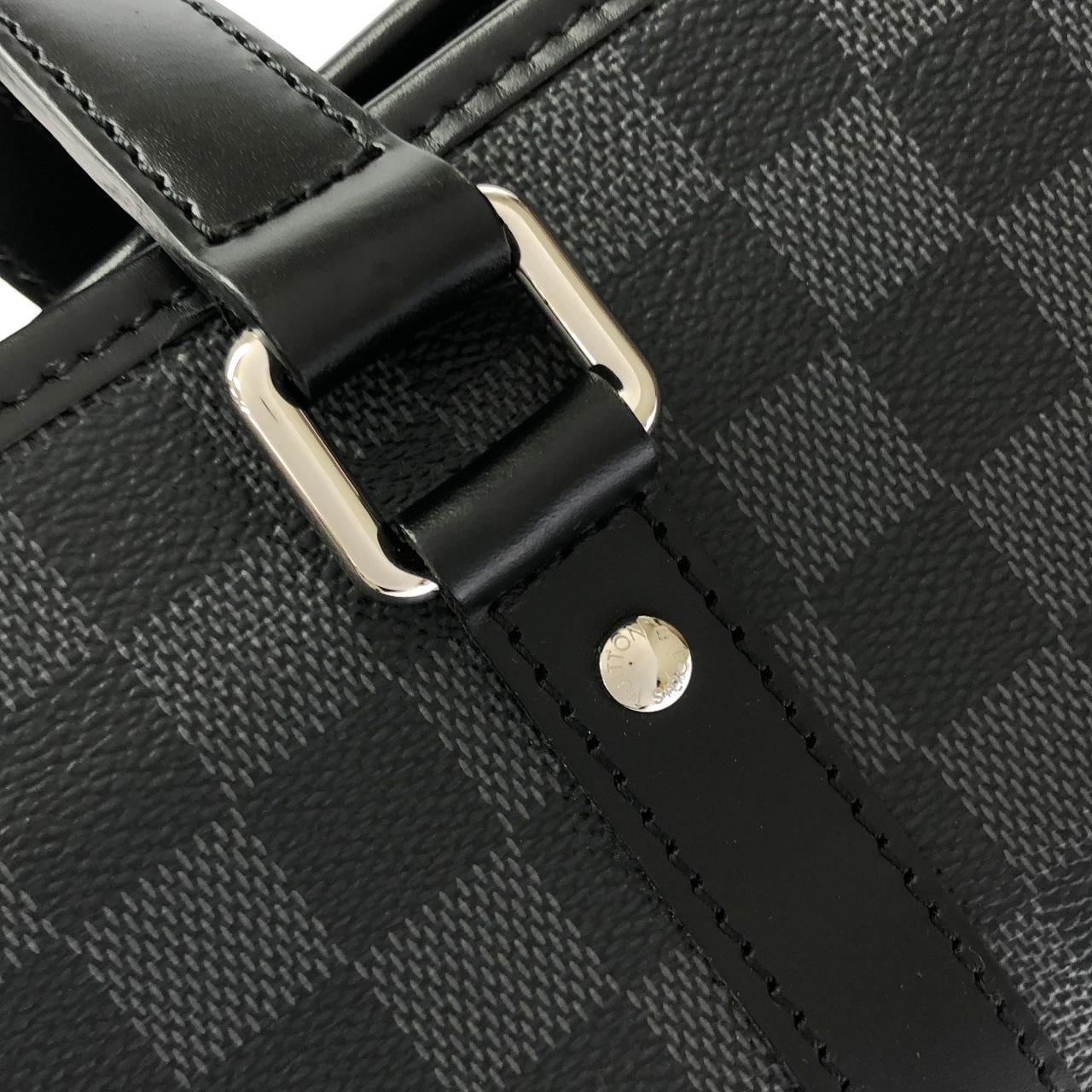 ルイヴィトン ダミエ グラフィット タダオ N51192 バッグ