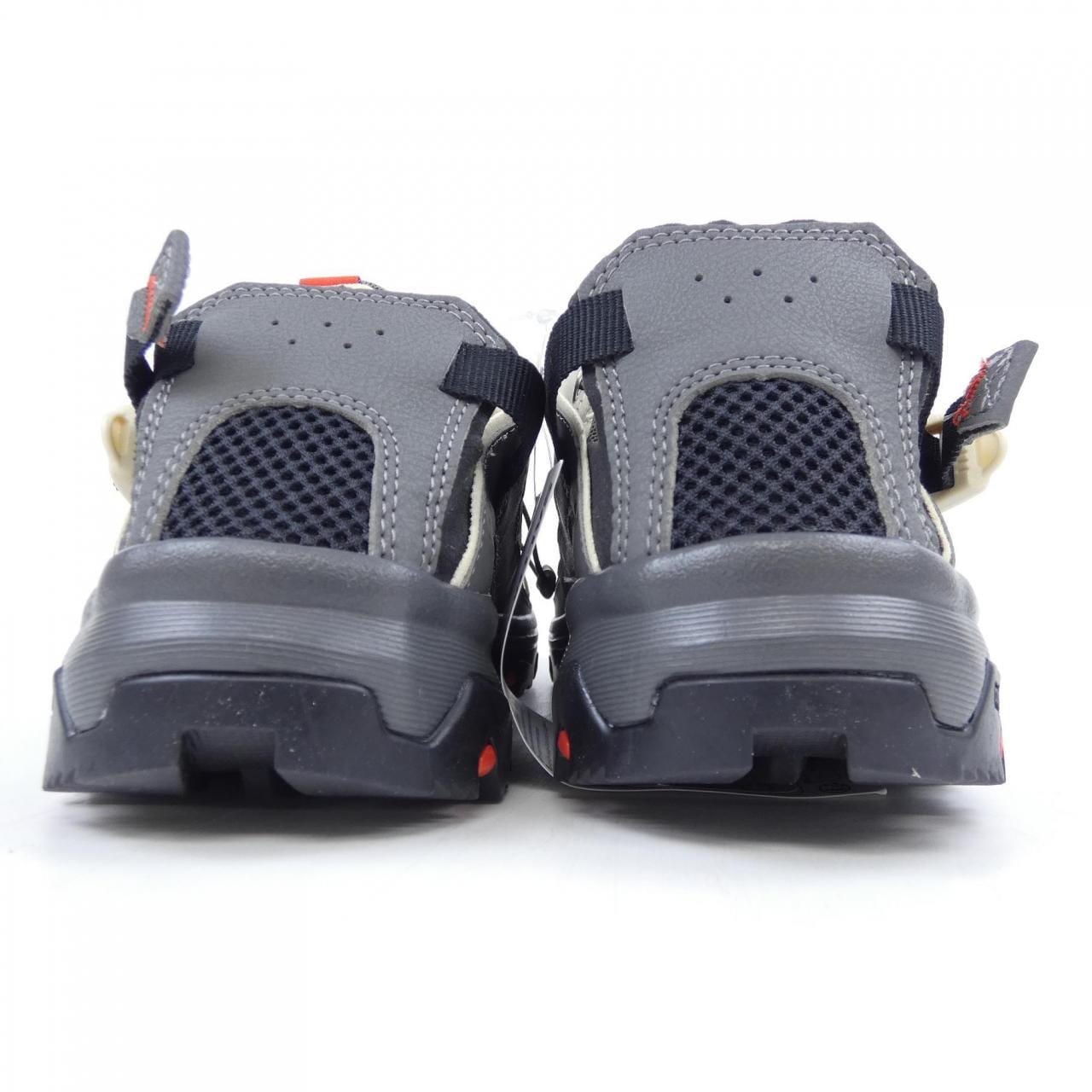 サロモン SALOMON スニーカー