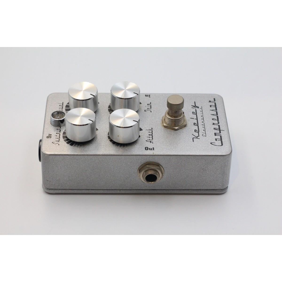 ｋｅｅｌｅｙ　ＣＯＭＰ　４ＫＮＯＢ