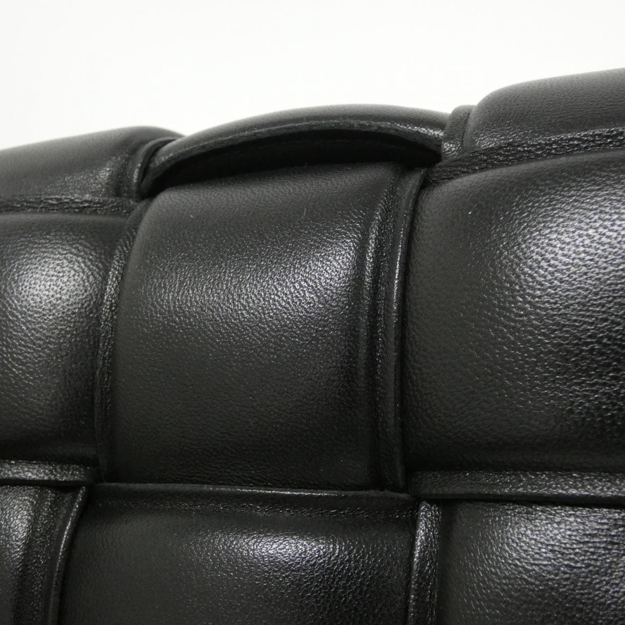 ボッテガヴェネタ 591970 VCQR1 ショルダーバッグ