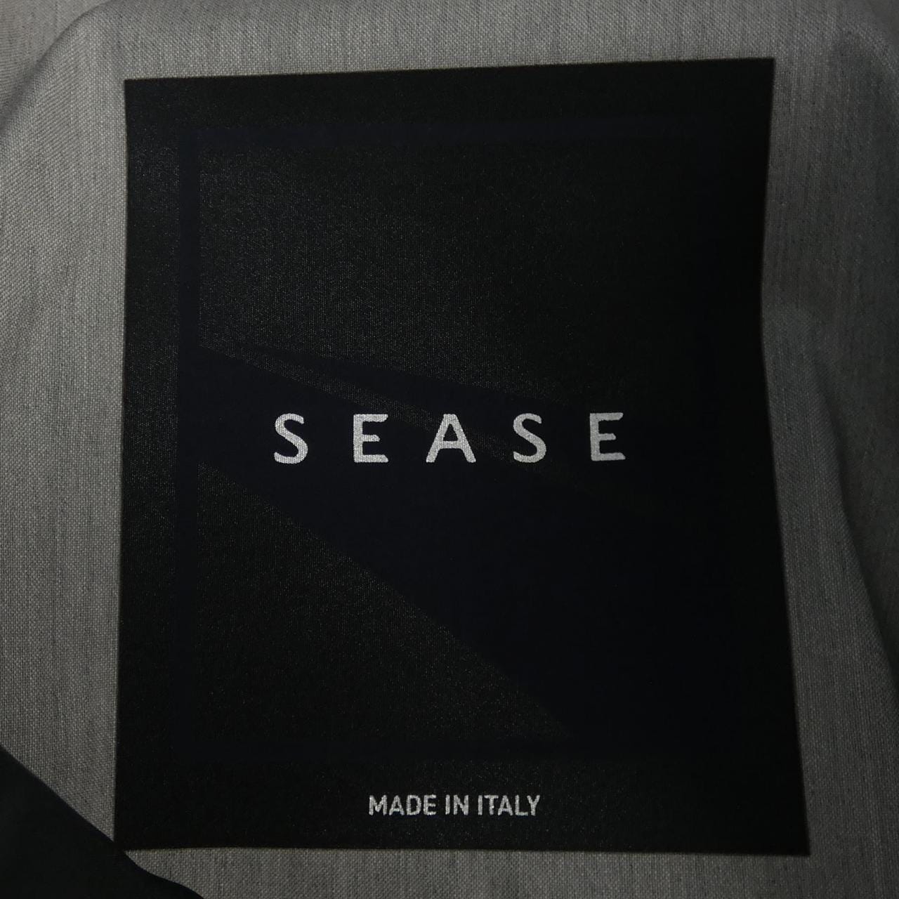 SEASE ダウンブルゾン