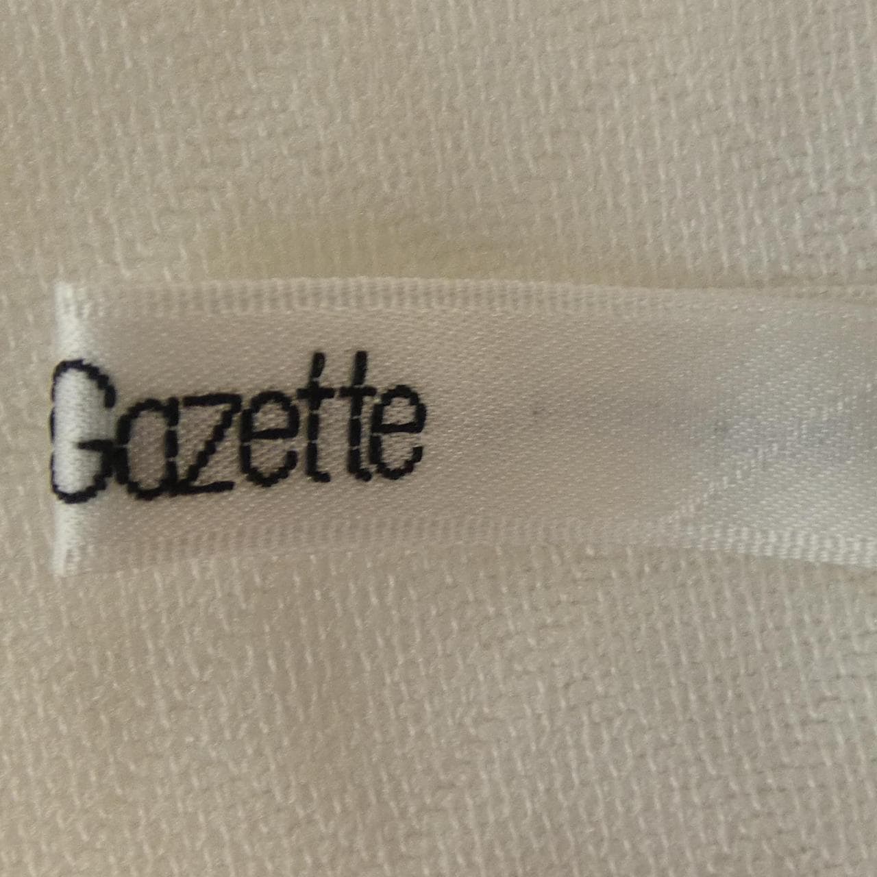 ウィムガゼット WHIM GAZETTE トップス