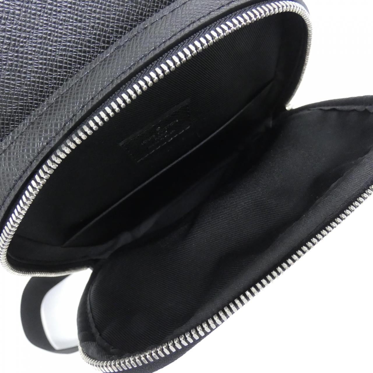 ルイヴィトン タイガ アヴェニュー スリングバッグ M30863 ショルダーバッグ