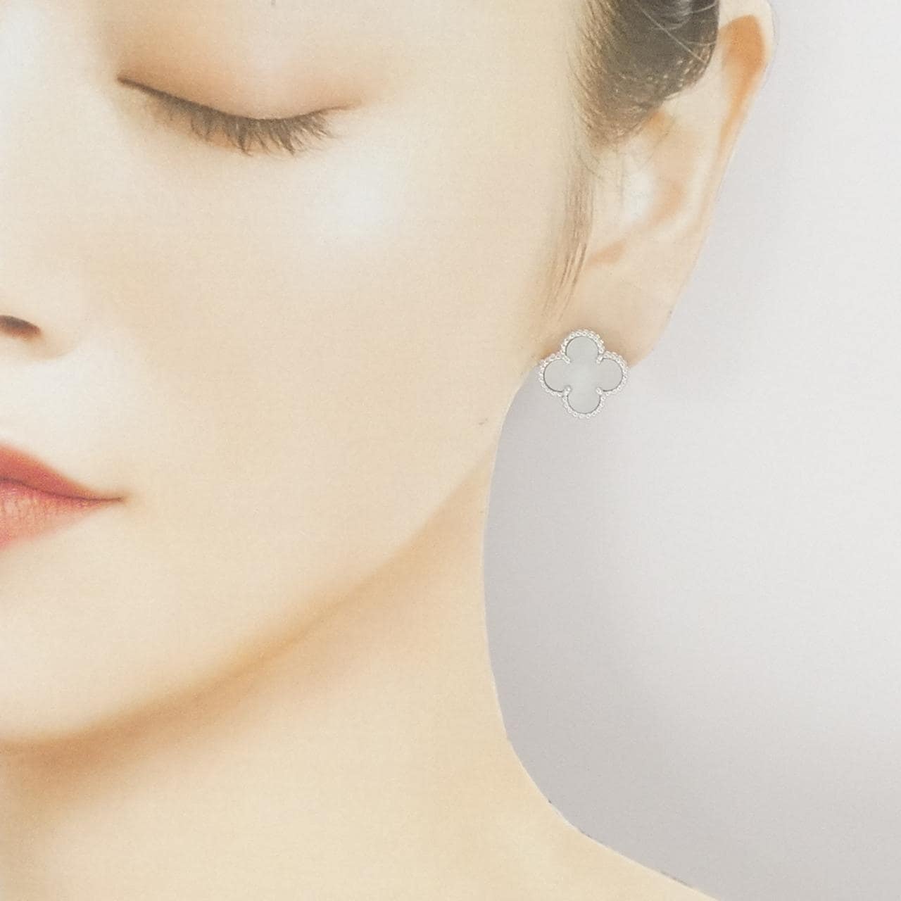 ヴァンクリーフ&アーペル ヴィンテージアルハンブラ ピアス