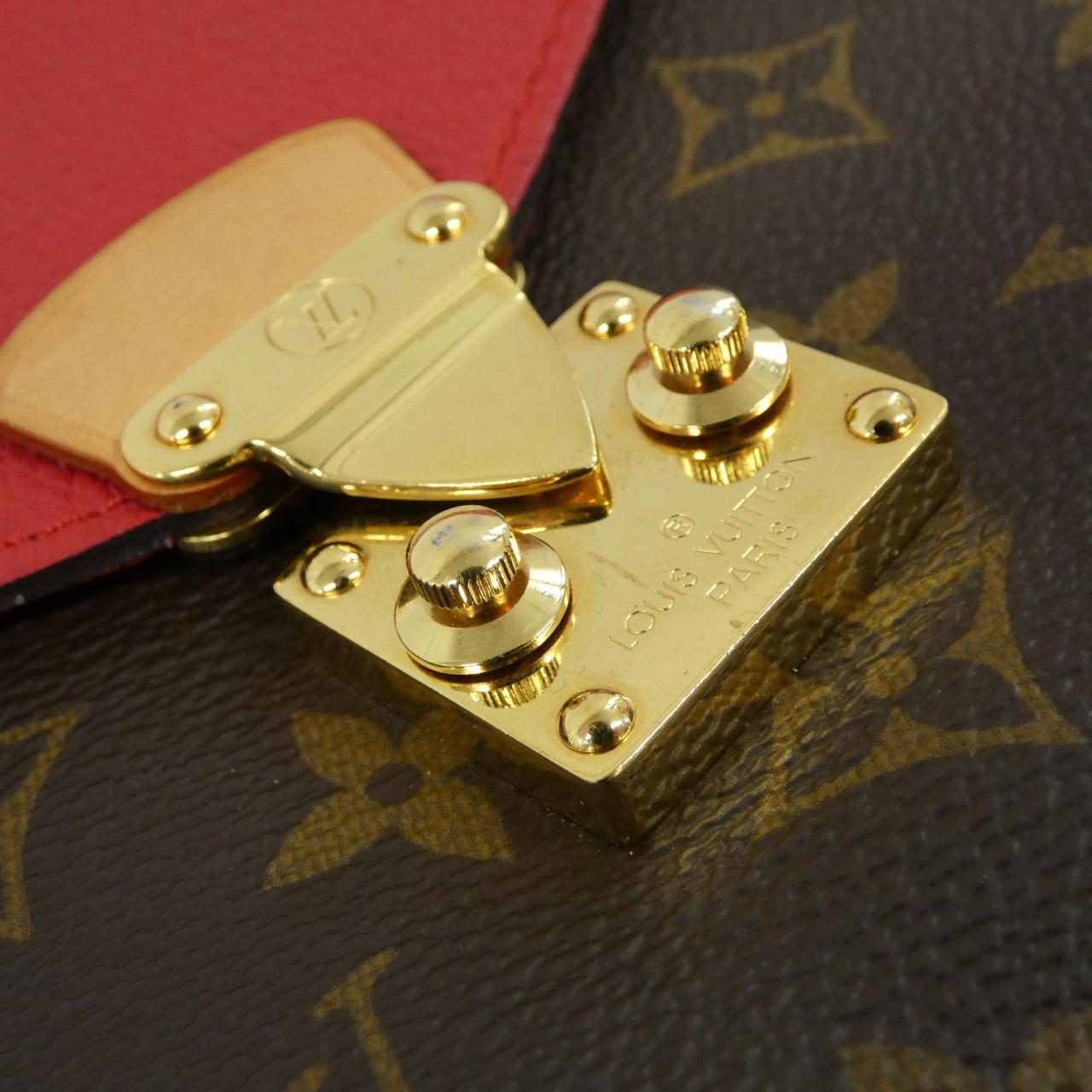 LOUIS VUITTON Monogram Pallas Chain M41201 Shoulder Bag
