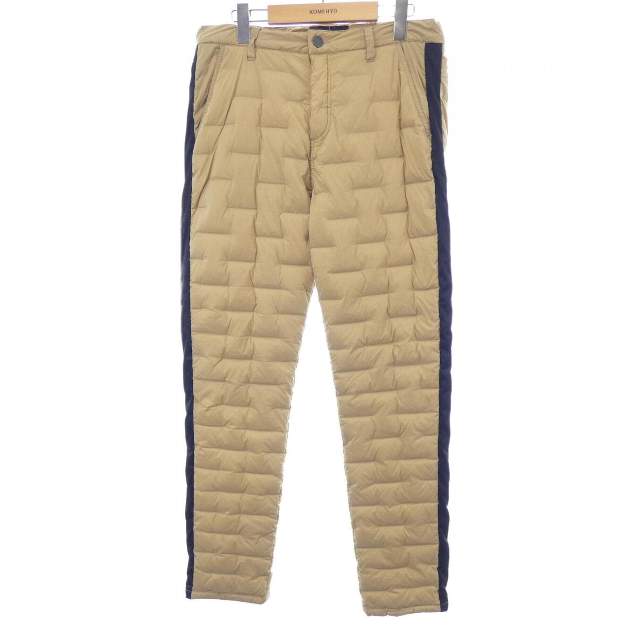 アクアスキュータム Aquascutum パンツ