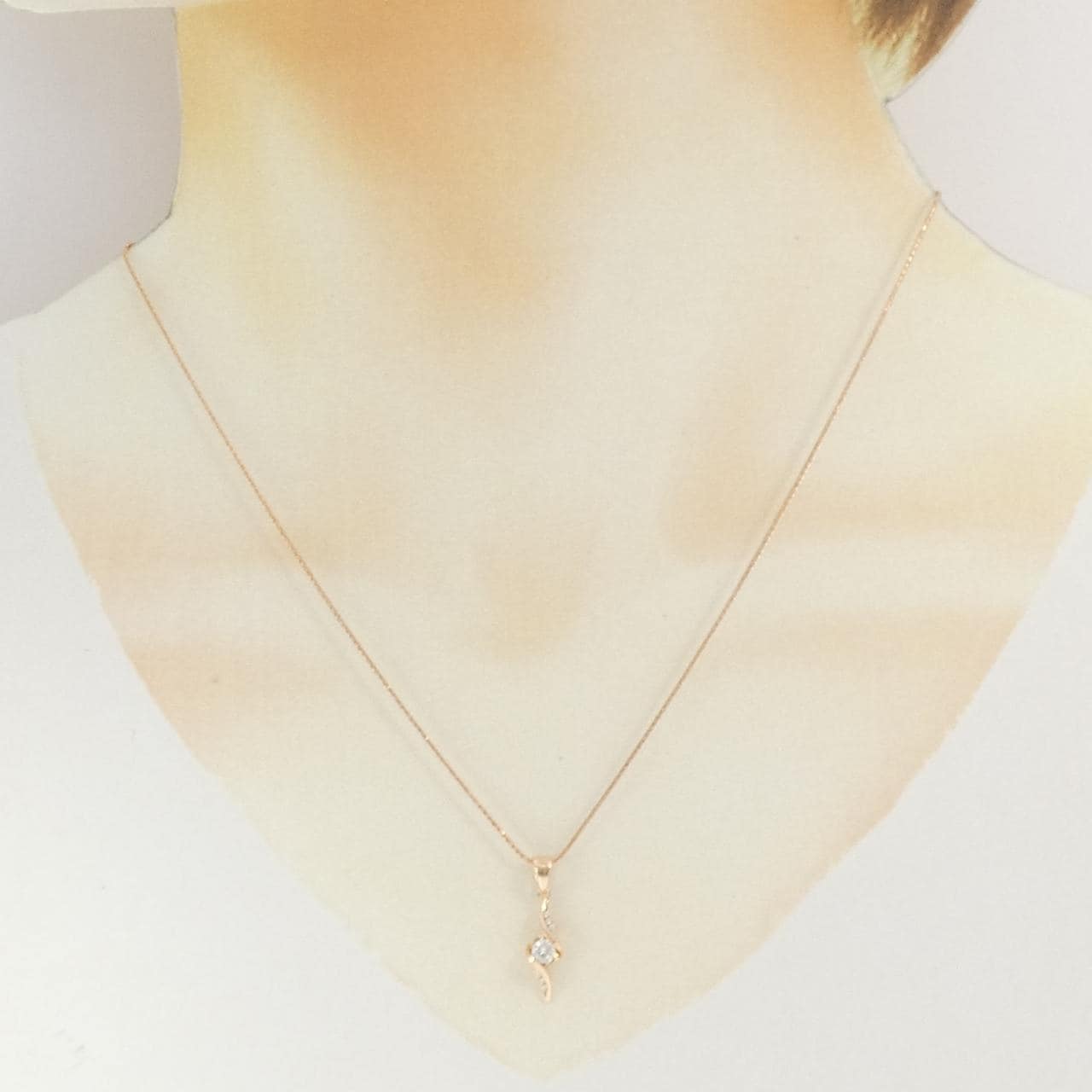 750PG ダイヤモンド ネックレス 0.136CT