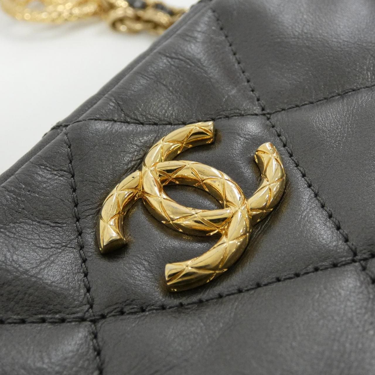 CHANEL AS3383 Shoulder Bag