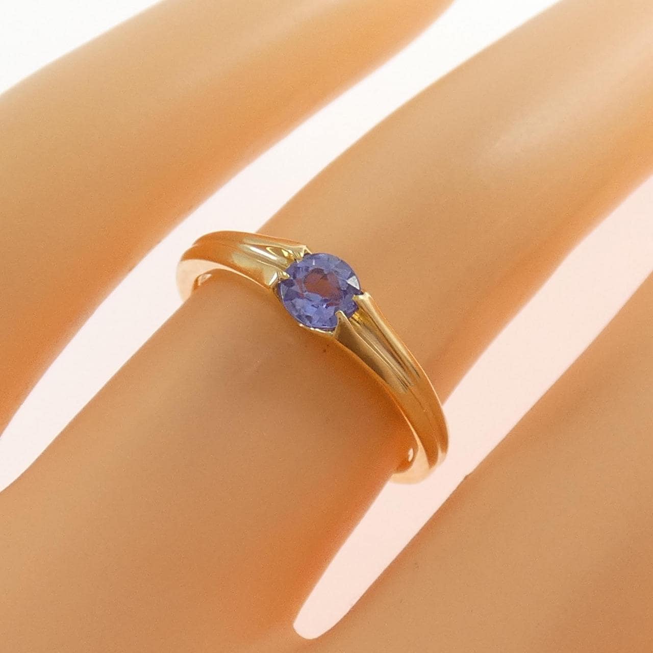 4゜C坦桑石石戒指